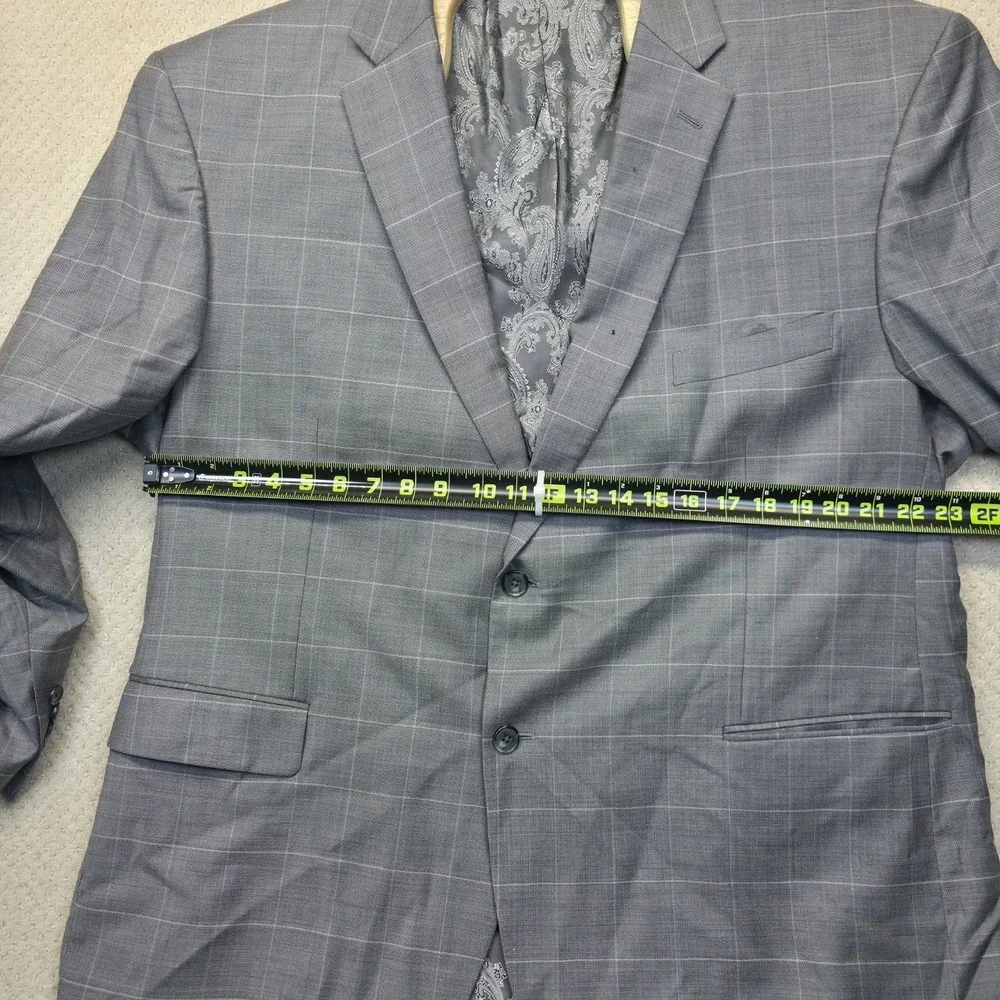 JOS A BANK Traveler Gray Windowpane Blazer Sport Coat Jacket Stretch Custom Flaw
